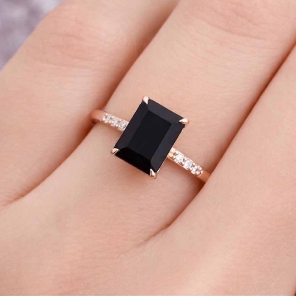 Gold/ rose gold Ring with Black cubic Cut Stone size 9